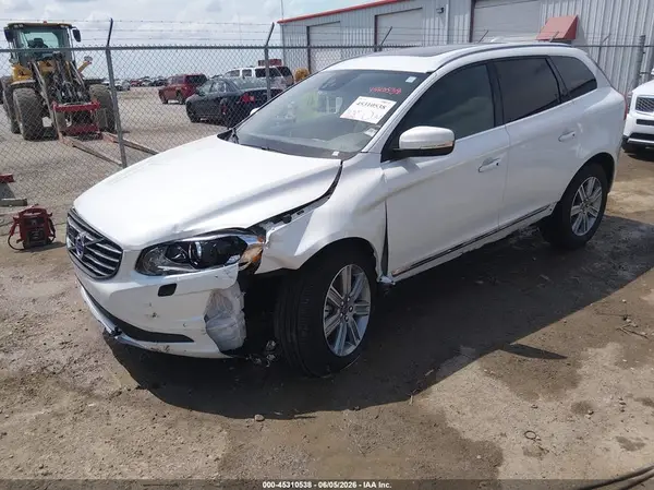 YV449MRM0G2904298 2016 VOLVO XC60 - Image 2