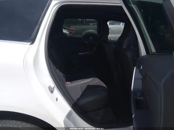 YV449MRM0G2904298 2016 VOLVO XC60 - Image 8