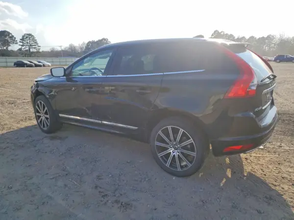 YV449MRM2G2880750 2016 VOLVO XC60 - Image 2