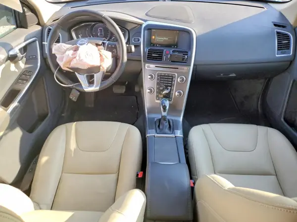 YV449MRM2G2880750 2016 VOLVO XC60 - Image 8
