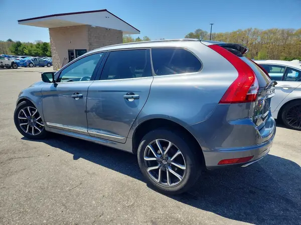 YV449MRM2G2888766 2016 VOLVO XC60 - Image 2