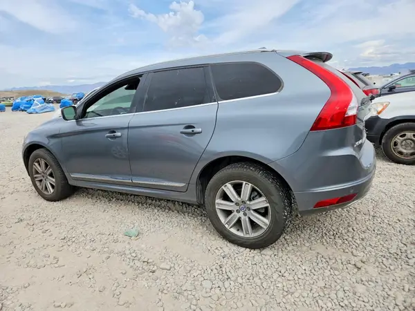 YV449MRM2G2903881 2016 VOLVO XC60 - Image 2