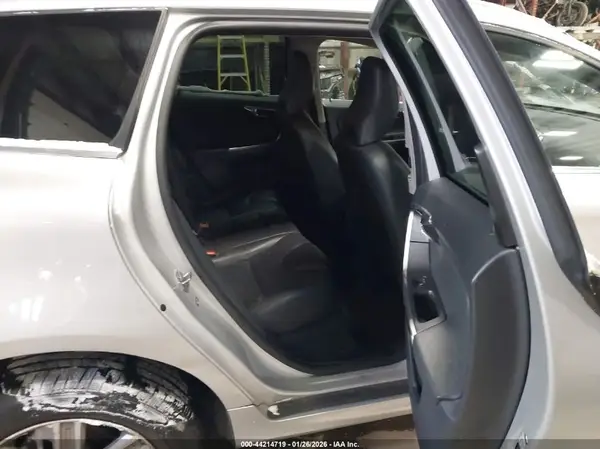 YV449MRM2G2918641 2016 VOLVO XC60 - Image 8