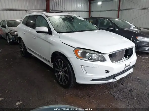 YV449MRM5G2903471 2016 VOLVO XC60 - Image 1