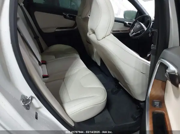 YV449MRM5G2903471 2016 VOLVO XC60 - Image 8