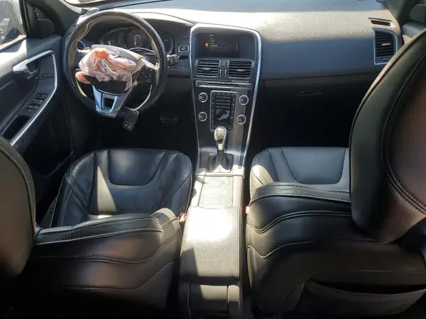 YV449MRP4G2916898 2016 VOLVO XC60 - Image 8