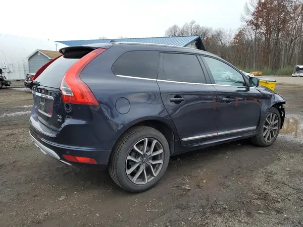 2017 VOLVO XC60 COPART lot 92121855 auction photo 3