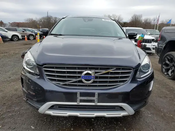 2017 VOLVO XC60 COPART lot 92121855 auction photo 5