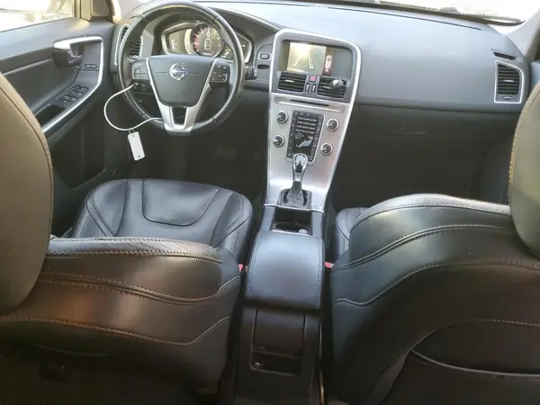 YV449MRR0H2204469 2017 VOLVO XC60 - Image 8