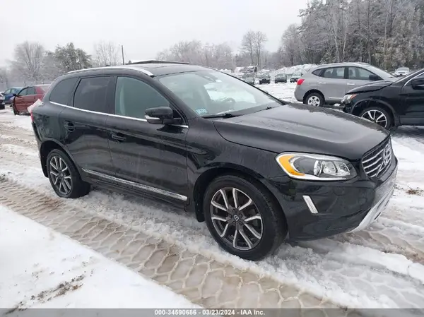 YV449MRR1H2020173 2017 VOLVO XC60 - Image 1
