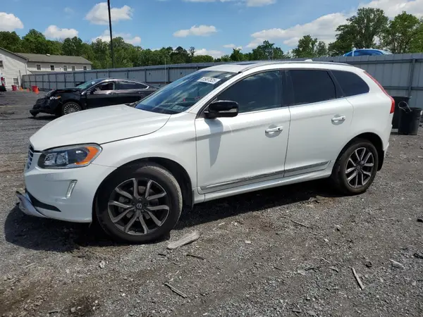 YV449MRR1H2120872 2017 VOLVO XC60 - Image 1