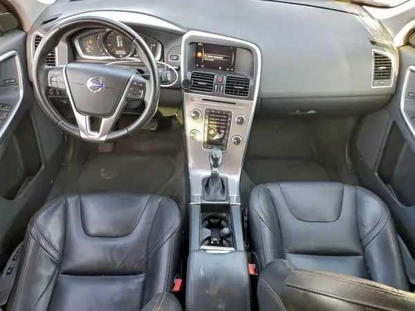 YV449MRR1H2222723 2017 VOLVO XC60 - Image 8