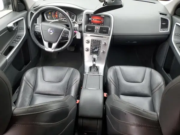 YV449MRR1H2222835 2017 VOLVO XC60 - Image 8
