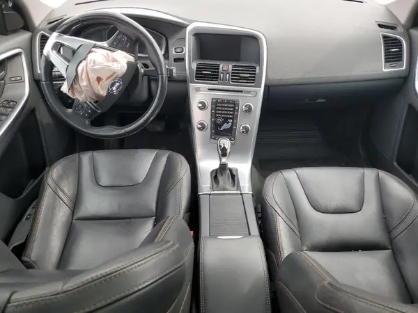 YV449MRR2H2002474 2017 VOLVO XC60 - Image 8