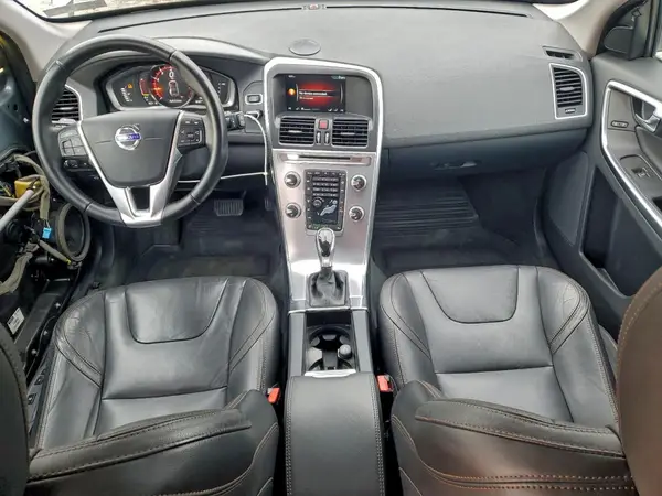 YV449MRR2H2043011 2017 VOLVO XC60 - Image 8