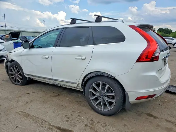YV449MRR2H2096162 2017 VOLVO XC60 - Image 2