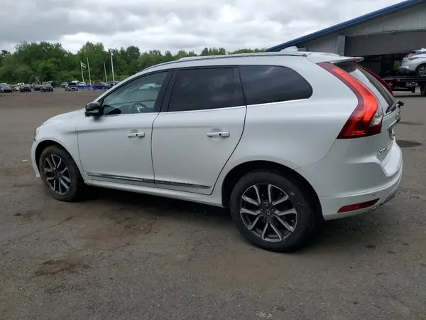 YV449MRR2H2200455 2017 VOLVO XC60 - Image 2