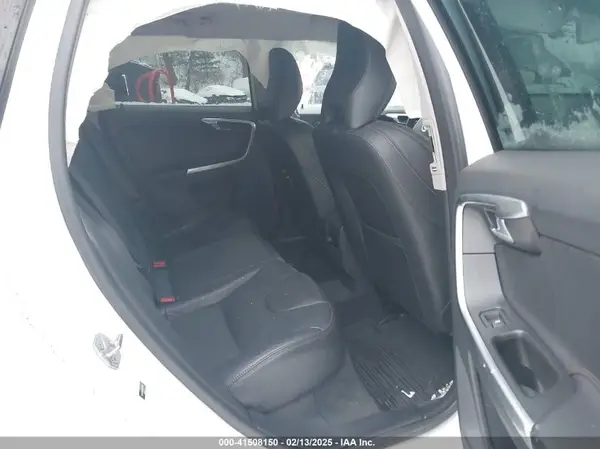 YV449MRR3H2019106 2017 VOLVO XC60 - Image 8