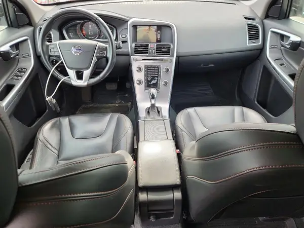 YV449MRR3H2212646 2017 VOLVO XC60 - Image 8