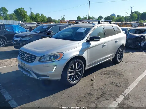 YV449MRR4H2028087 2017 VOLVO XC60 - Image 2