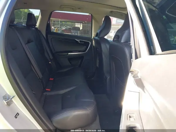 YV449MRR4H2028087 2017 VOLVO XC60 - Image 8