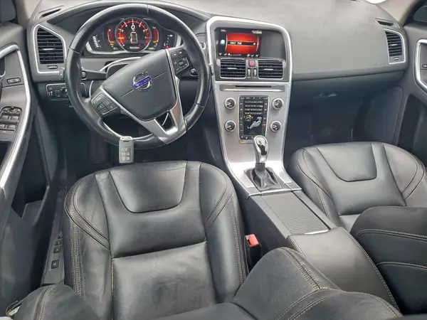 YV449MRR4H2203521 2017 VOLVO XC60 - Image 8