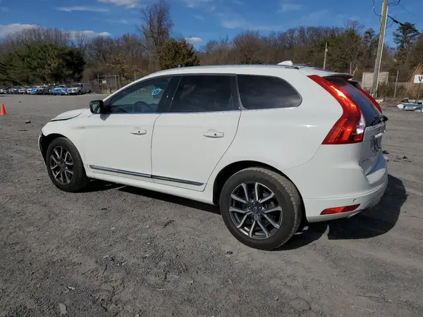 YV449MRR4H2212347 2017 VOLVO XC60 - Image 2