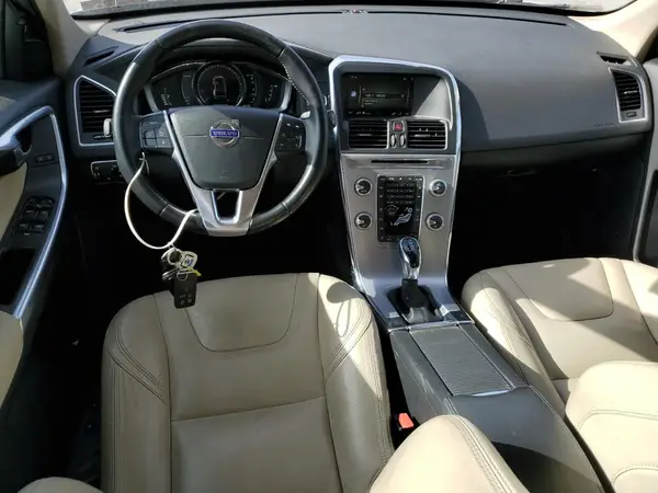 YV449MRR4H2212347 2017 VOLVO XC60 - Image 8