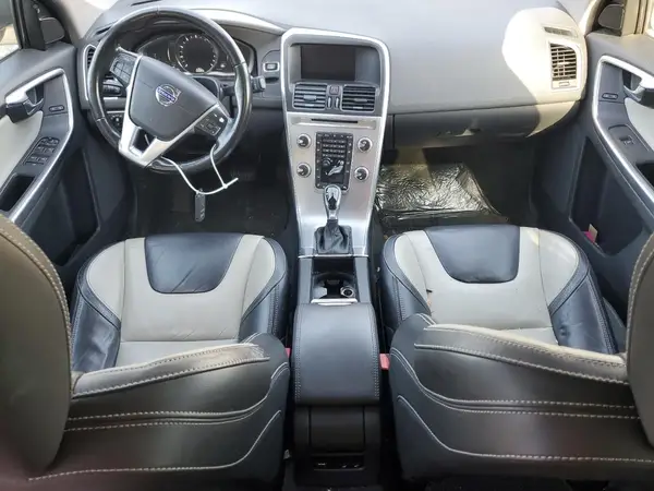 YV449MRR5H2087942 2017 VOLVO XC60 - Image 8