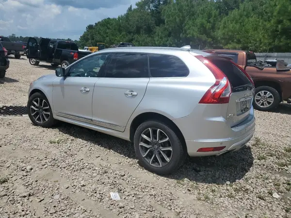 YV449MRR5H2099606 2017 VOLVO XC60 - Image 2