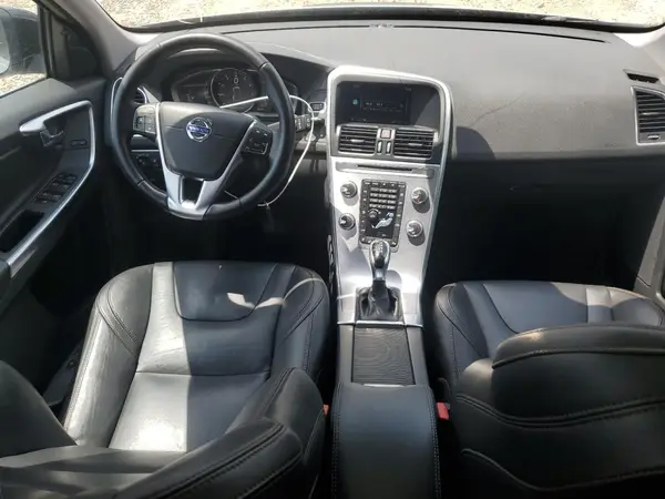 YV449MRR5H2099606 2017 VOLVO XC60 - Image 8