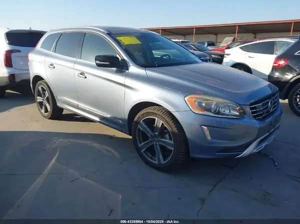 YV449MRR5H2102407 2017 VOLVO XC60 - Image 1