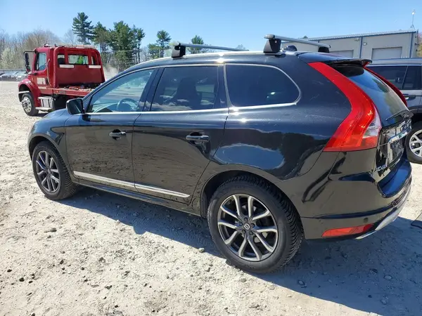 YV449MRR5H2126741 2017 VOLVO XC60 - Image 2