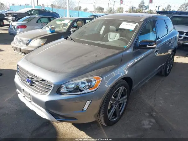 YV449MRR6H2063777 2017 VOLVO XC60 - Image 2