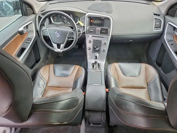 YV449MRR7H2128491 2017 VOLVO XC60 - Image 8