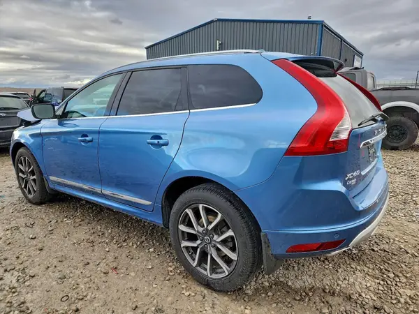 YV449MRR8H2074876 2017 VOLVO XC60 - Image 2