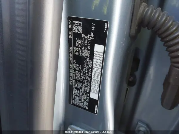 YV449MRR8H2166070 2017 VOLVO XC60 - Image 8