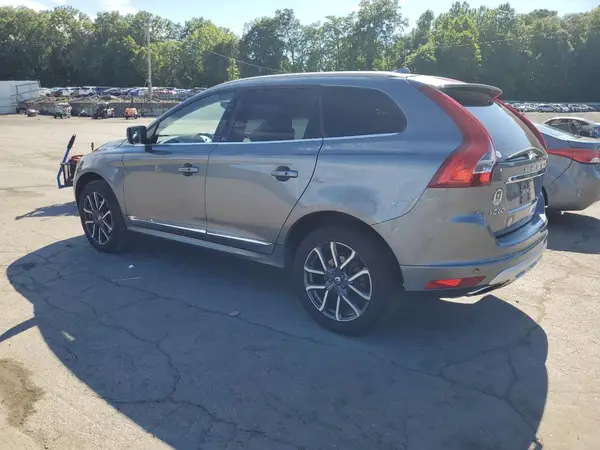 YV449MRR8H2167641 2017 VOLVO XC60 - Image 2