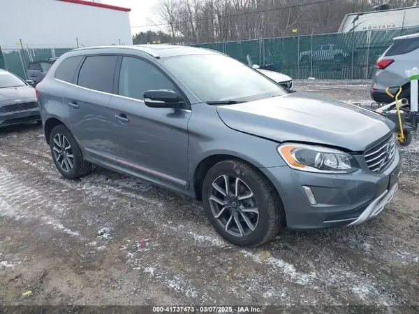 YV449MRR9H2027176 2017 VOLVO XC60 - Image 1