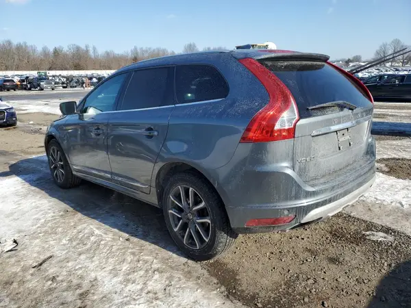 YV449MRR9H2122787 2017 VOLVO XC60 - Image 2