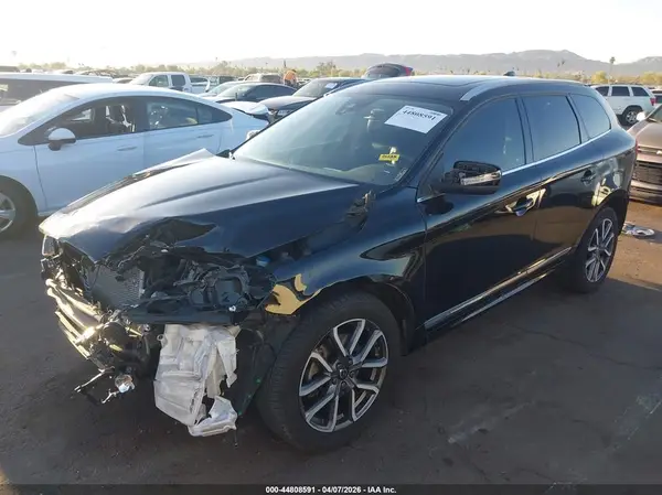 YV449MRR9H2128735 2017 VOLVO XC60 - Image 2