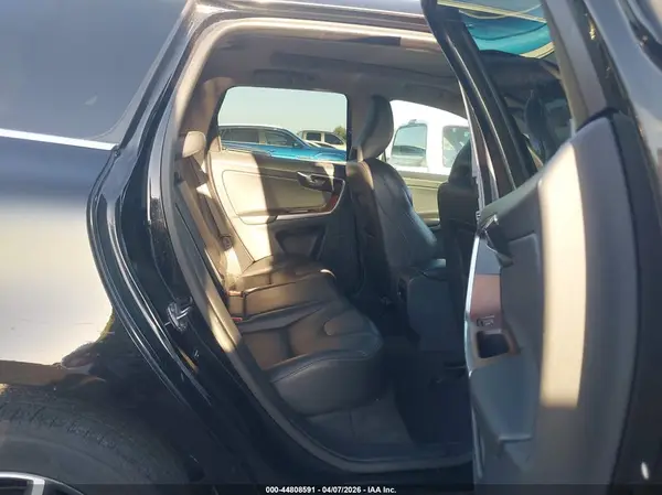 YV449MRR9H2128735 2017 VOLVO XC60 - Image 8