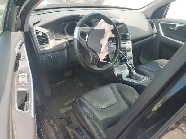 YV449MRR9H2157409 2017 VOLVO XC60 - Image 8