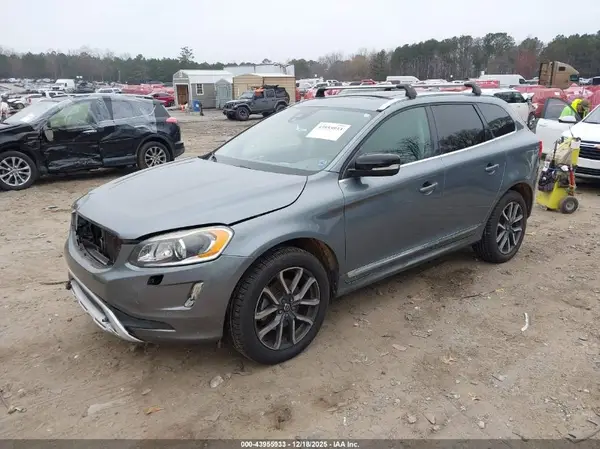 YV449MRR9H2196968 2017 VOLVO XC60 - Image 2