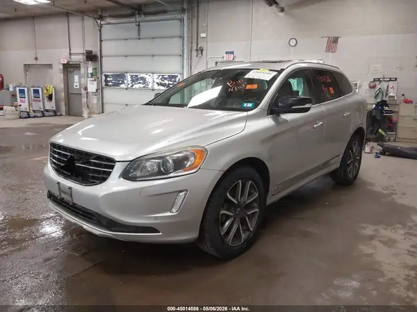 YV449MRRXH2000729 2017 VOLVO XC60 - Image 2