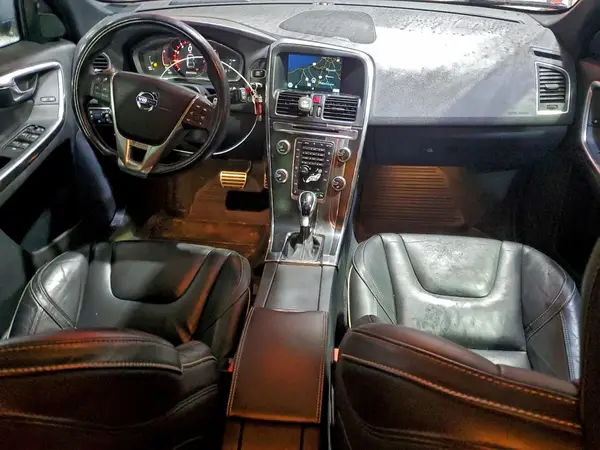 YV449MRS1H2067173 2017 VOLVO XC60 - Image 8