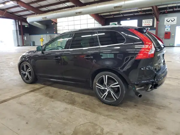 YV449MRS3H2215565 2017 VOLVO XC60 - Image 2