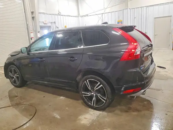 YV449MRS4H2027203 2017 VOLVO XC60 - Image 2