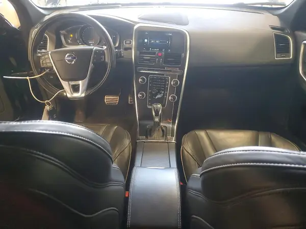 YV449MRS4H2027203 2017 VOLVO XC60 - Image 8