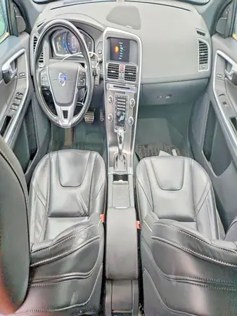 YV449MRS7G2869158 2016 VOLVO XC60 - Image 8